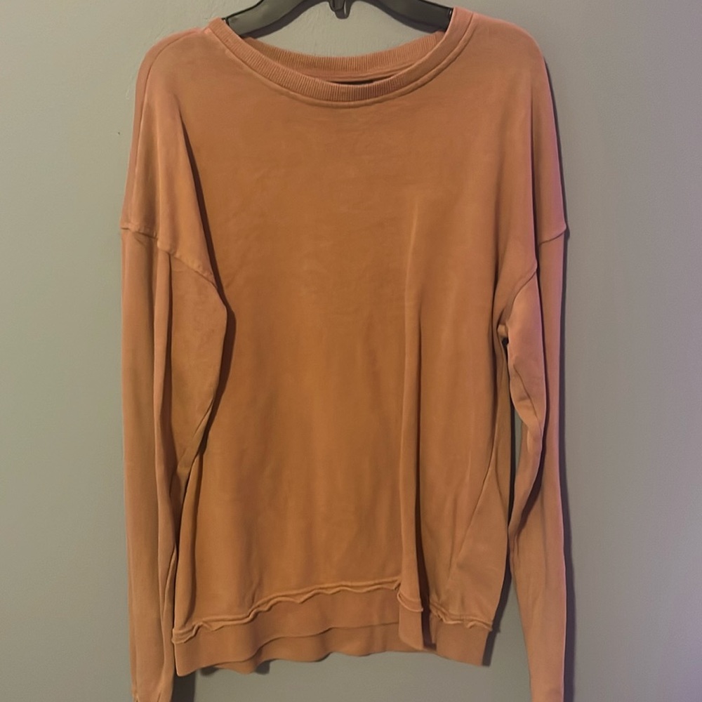 Light orange crewneck